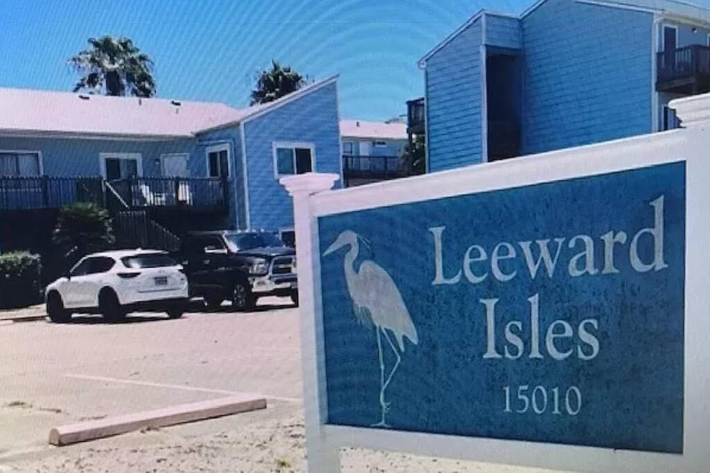 Cozy Beachside Condo With Pool View Corpus Christi Exterior photo